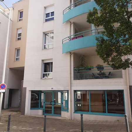 Le Pompidou T2 Pour 2 A 4 Pers Avec Parking Prive & Balcon Place Ney Angers Exterior foto