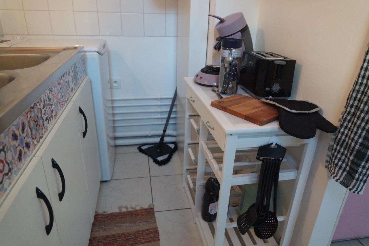 Le Pompidou T2 Pour 2 A 4 Pers Avec Parking Prive & Balcon Place Ney Angers Exterior foto